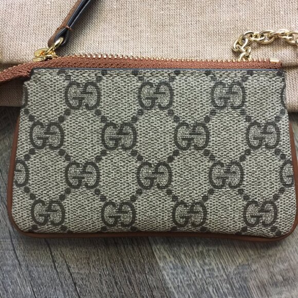 GUCCI SUPREME KEY CASE - Picture 3 of 7